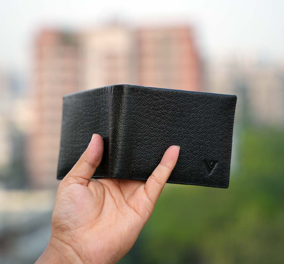 Venus Classic Bifold Black